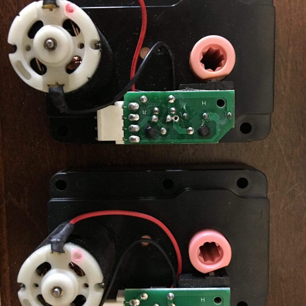 PAIR OF SNACK OR CAN DRINK MOTOR