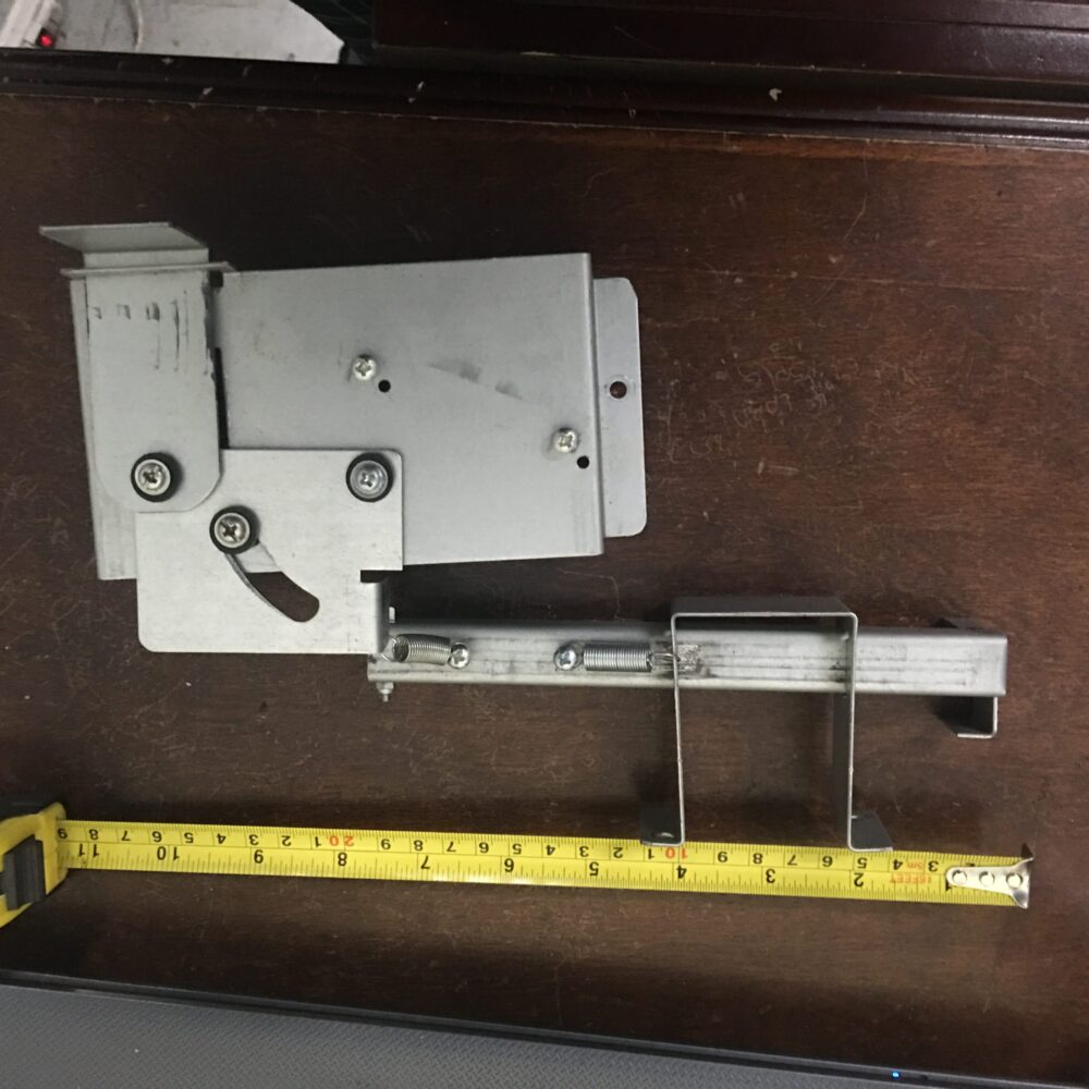 COIN RETURN BUTTON ASSEMBLY PURCO / SEAGA / PLANET ANTARES