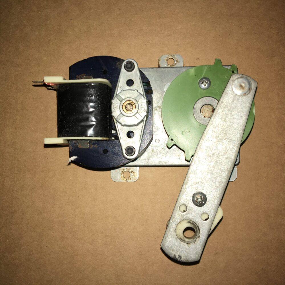 VENDO SODA MACHINE MOTOR WITH ARM GREEN CAM