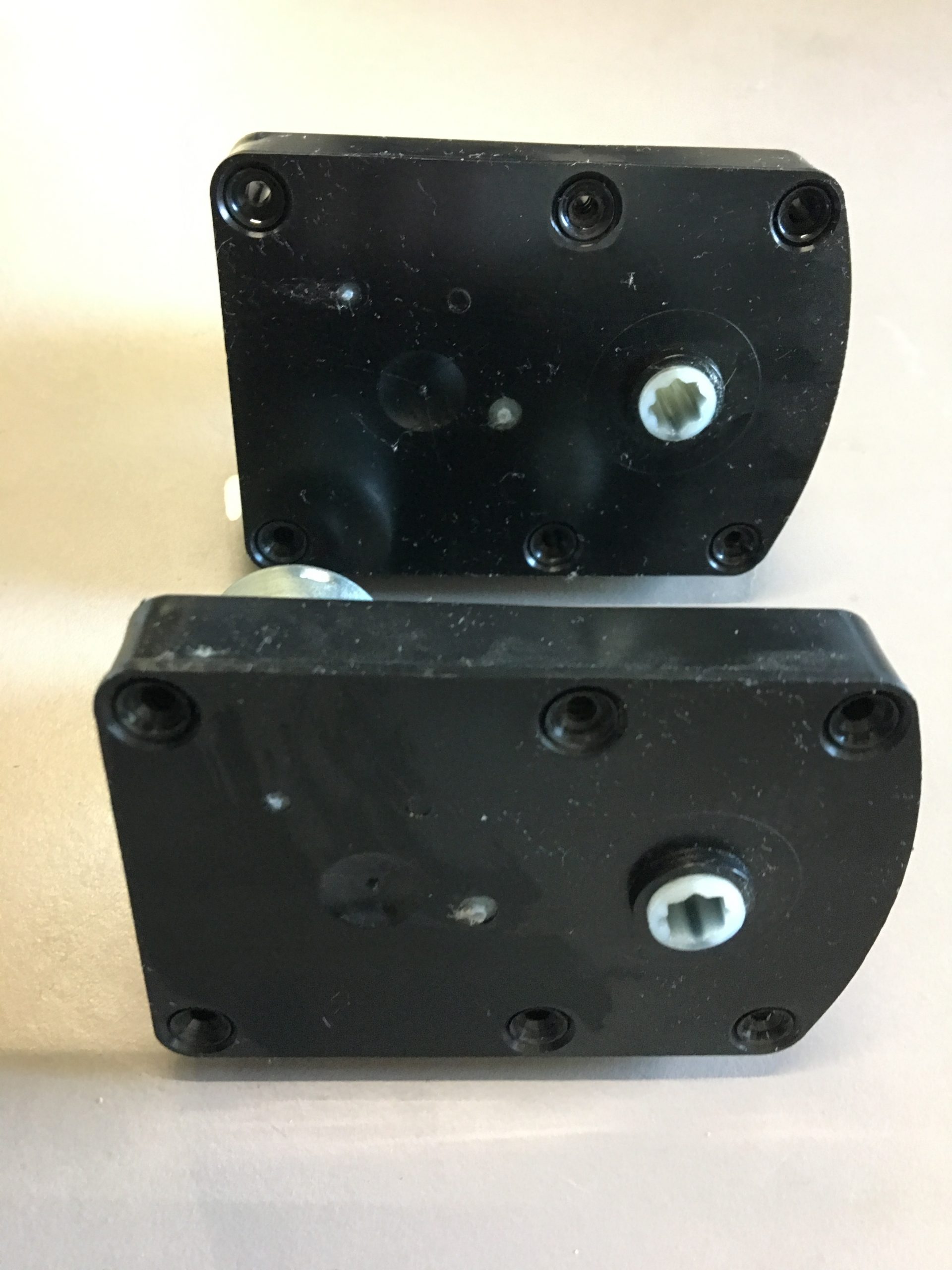 PAIR OF RPD CAN DRINK OR SNACK / CANDY MOTOR - Image 2